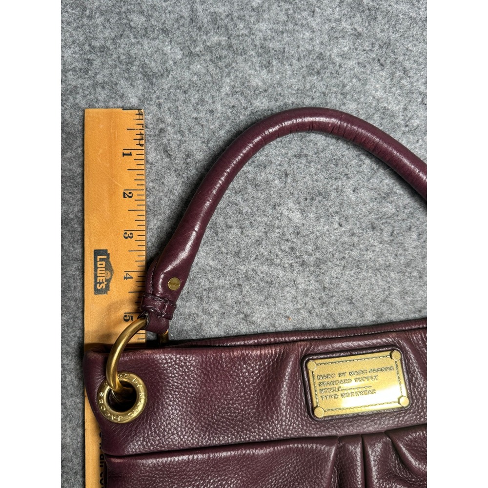 Marc Jacobs Classic Q Hillier Hobo Bag Purse Burgundy Leather - Picture 12 of 15